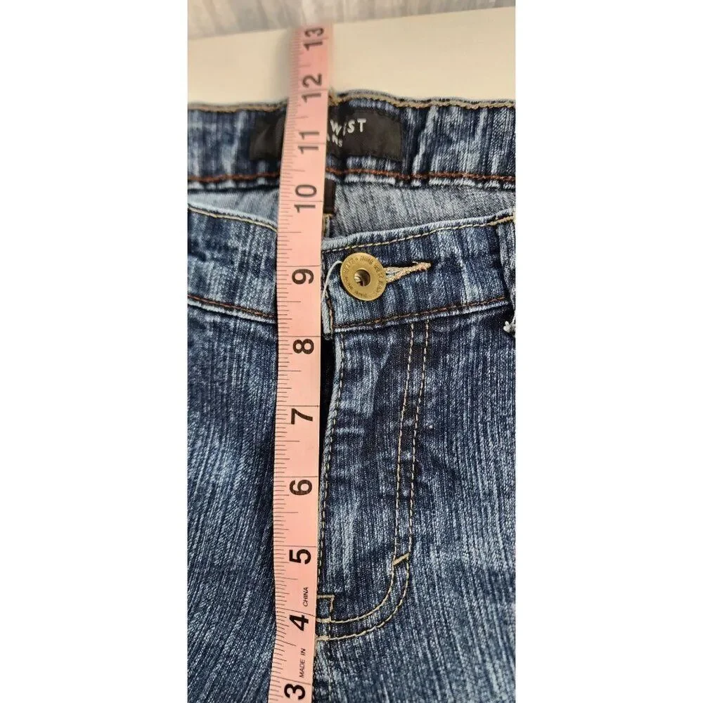 Nine West Size 12 Straight Leg Distressed Jeans - Picture 7 of 10